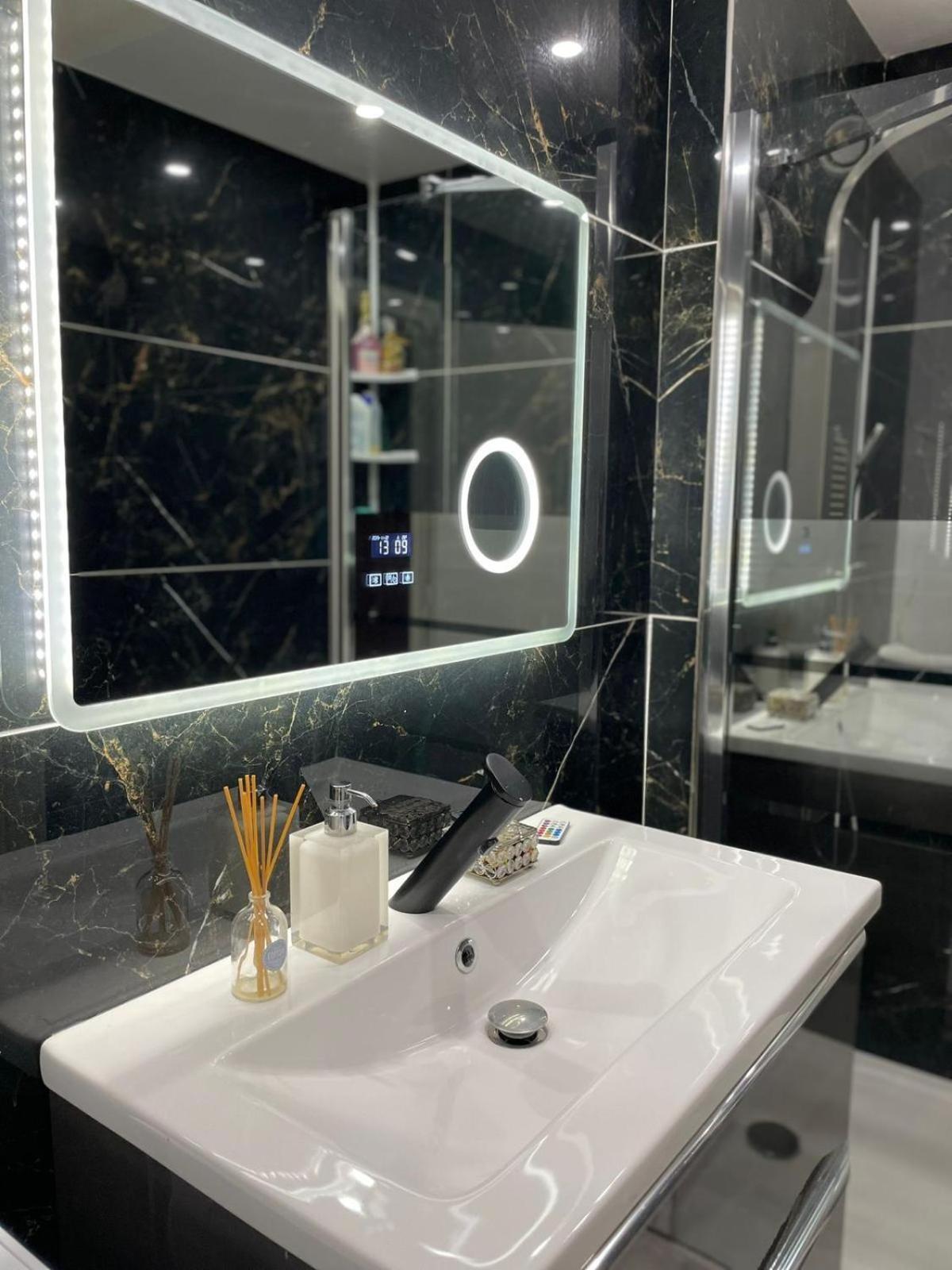 Place Privee/Le Marbre/Moderne/60M2 Annemasse Dış mekan fotoğraf